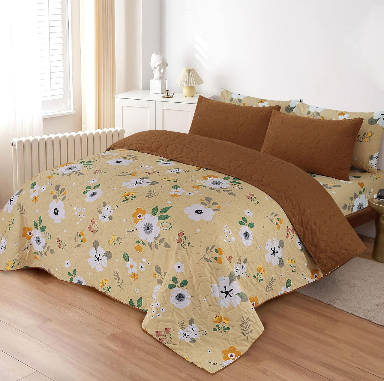 Golden Blossom Quilt 6-Piece Printed Bedspread Set